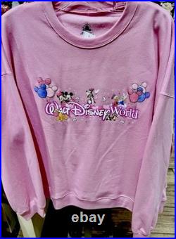 2026 Walt Disney World Parks Mickey & Friends Valentines Pink Sweatshirt Medium