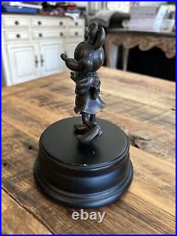 Art of Disney Minnie Mouse Bronze Statue Walt Disney World Magic Kingdom