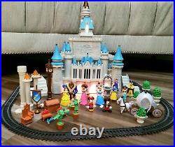 Cinderella Castle Playset 18 Walt Disney World Parks Disneyland Musical Lights