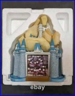 Cinderella Castle, Walt Disney World, vintage 1997, with 3x3 photo frame, RARE Cinderella Castle, Walt Disney World, vintage 1997, with 3x3 photo frame, RARE
