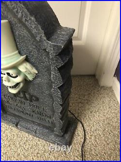 Disney Haunted Mansion Hatbox GHOST big figure tombstone lights ORIGINAL BOX