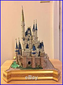 Disney Medium Figure Sculpture Cinderella Castle Walt Disney World