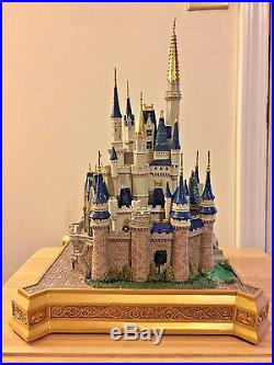 Disney Medium Figure Sculpture Cinderella Castle Walt Disney World