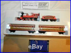 Disney Theme Park Collection Walt Disney World Railroad Ho Scale Train
