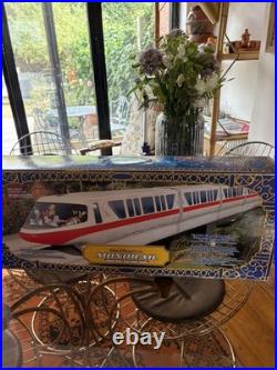 Disney world complete boxed Monorail + Contemporary Resort + spaceship earth