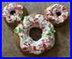 Disneyland_Walt_Disney_World_Christmas_Parks_Snacks_Prop_Sign_Mickey_Mouse_Donut_01_ryzt
