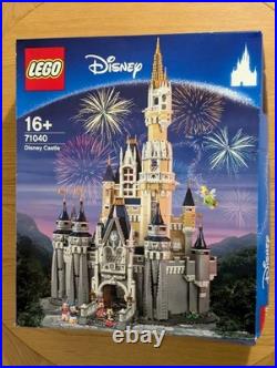 LEGO The Disney Castle Cinderella Castle Walt Disney World Florida Set (71040)