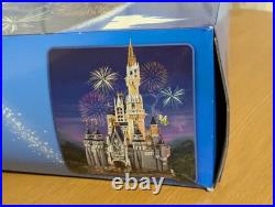 LEGO The Disney Castle Cinderella Castle Walt Disney World Florida Set (71040)