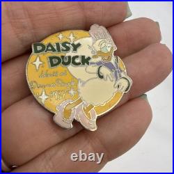 Lot Of 15 Vintage Walt Disney World Pins Early 1990-2000's Daisy, Donald, Dangle