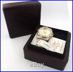 Mickey Mouse Two 2 Tone Character Watch in Wooden Box Walt Disney World b1
