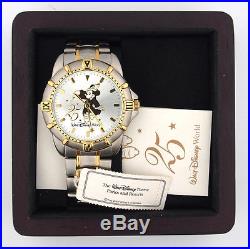 Mickey Mouse Two 2 Tone Character Watch in Wooden Box Walt Disney World b1