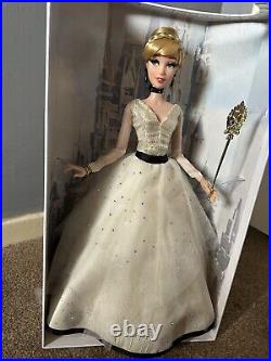 NEW-Walt Disney World 50th Anniversary Cinderella Limited Edition Doll 17