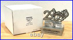New 2000 Vintage Walt Disney World Le 441/2000 Unisex Watch With Figurine Stand