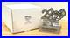 New_2000_Vintage_Walt_Disney_World_Le_441_2000_Unisex_Watch_With_Figurine_Stand_01_tpz