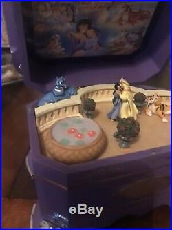 RARE! Walt Disney World Aladdin EVER AFTER music Box Collection 6th Issue