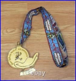 Rare 2004 Walt Disney World Marathon Weekend Donald Duck Lanyard & Medal
