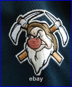 Rare Walt Disney World Pluto Devil Dogs Ice Hockey Shirt / Jersey Size 2xl XXL Rare Walt Disney World Pluto Devil Dogs Ice Hockey Shirt / Jersey Size 2xl XXL