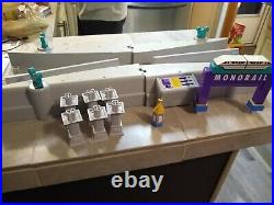 Retired Complete Walt Disney World Monorail Switching station Playset theme Park