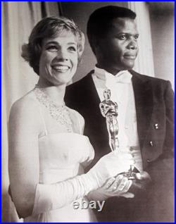 The Disney World 1965 JULIE ANDREWS Academy Award Issue Walt Disney Mary Poppins