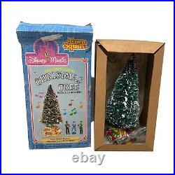 VTG Disney Magic Disney World Town Square Lighted Christmas Tree Carolers 60306