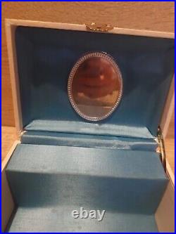 Very Rare Walt Disney World Its A Small World Jewellery Box Plays Its A Small