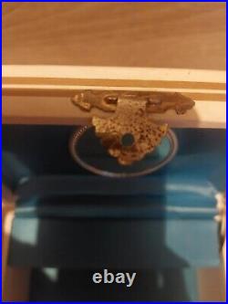 Very Rare Walt Disney World Its A Small World Jewellery Box Plays Its A Small