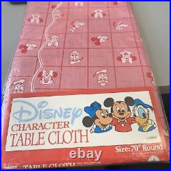 Vintage 1988 Walt Disney World Character Tablecloth Size 70 Round Rare