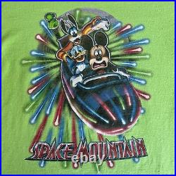 Vintage 90s Walt Disney World Space Mountain T-Minus Lime Green T-Shirt Medium