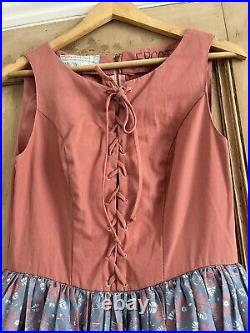 Vintage Disney World EPCOT Cast Member UK Pavilion Female Dress Costume Outfit