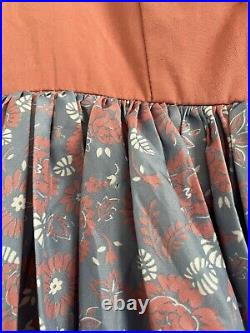 Vintage Disney World EPCOT Cast Member UK Pavilion Female Dress Costume Outfit