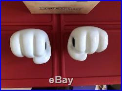 Vintage Walt Disney World Home Mickey Mouse's Hands Gloves Towel Bar Rod Holder