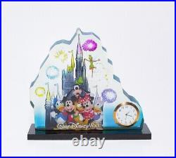 Vintage Walt Disney World Lucite 3D Shelf Display Disney Characters Clock WORKS