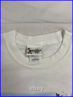 Vintage Walt Disney World Magic Kingdom T-Shirt Size Medium White Double Sided