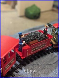 Vintage Walt Disney World Railroad Toy Train Set Complete withFigures Mickey Mouse
