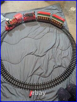 Vintage Walt Disney World Railroad Toy Train Set Complete withFigures Mickey Mouse