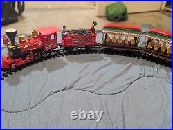 Vintage Walt Disney World Railroad Toy Train Set Complete withFigures Mickey Mouse