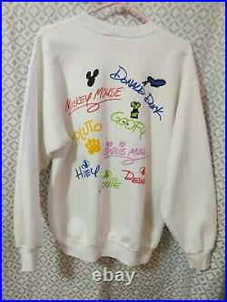 Vtg Walt Disney World Character Name Signatures Sweatshirt Size L Made in USA