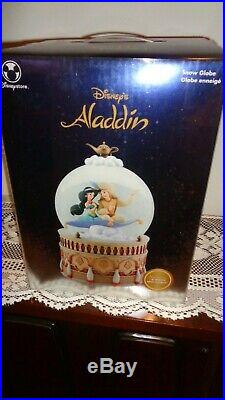 Walt Disney 1992 Aladdin Jasmin Snowglobe Waterball A Whole New World NEW in BOX