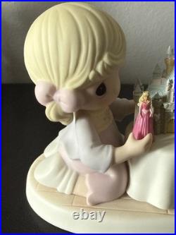 Walt Disney Precious Moments 2006 Aurora Sleeping Beauty A World Of My Own Pink
