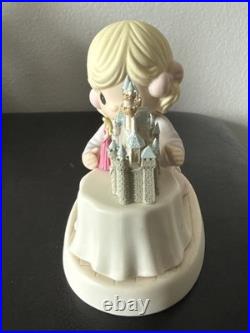 Walt Disney Precious Moments 2006 Aurora Sleeping Beauty A World Of My Own Pink