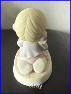Walt Disney Precious Moments 2006 Aurora Sleeping Beauty A World Of My Own Pink