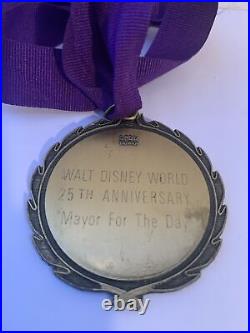 Walt Disney World 25th Anniversary Blizzard Beach Medal Mayor For A Day Award