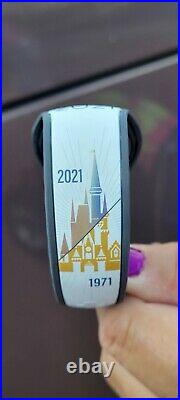 Walt Disney World 50th Anniversary LE MAGIC BAND 1/1500 SOLD OUT Purchased @ WDW