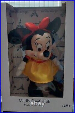 Walt Disney World 50th Anniversary Vault Minnie Mouse Plush New In Box Limited