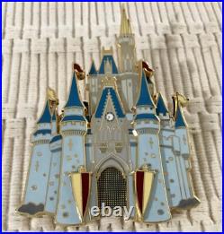 Walt Disney World Cast Exclusive 3D Castle Jumbo Pin With Mickey