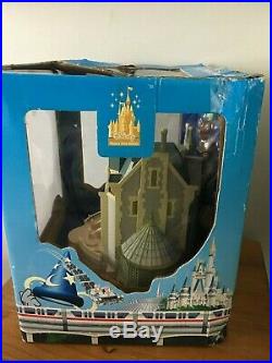 Walt Disney World HAUNTED MANSION Light Up Playset for Monorail NEW in BOX