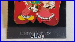 Walt Disney World Holiday 2000 12 Days of Christmas Complete Limited Pin Set