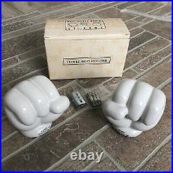 Walt Disney World Home MICKEY MOUSE HANDS Ceramic Towel Rod Bar Holder New Box