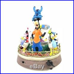 Walt Disney World Huey Dewey Louie Mickey Minnie Mouse Musical Snow Globe Blower