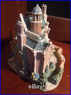 Walt Disney World Lilliput Lane Haunted Mansion Sculpture LE 443/500